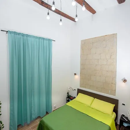 Golden Nocleg ze śniadaniem